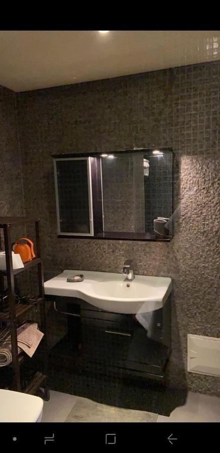 Stylish Gueliz Apartment With Beautiful Terrace Marrakesh Eksteriør bilde