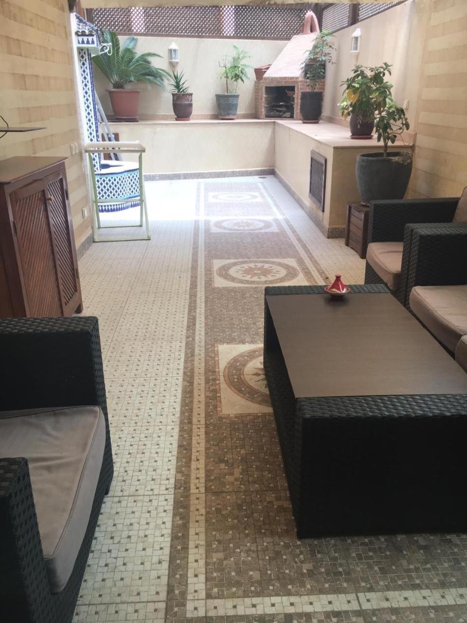Stylish Gueliz Apartment With Beautiful Terrace Marrakesh Eksteriør bilde